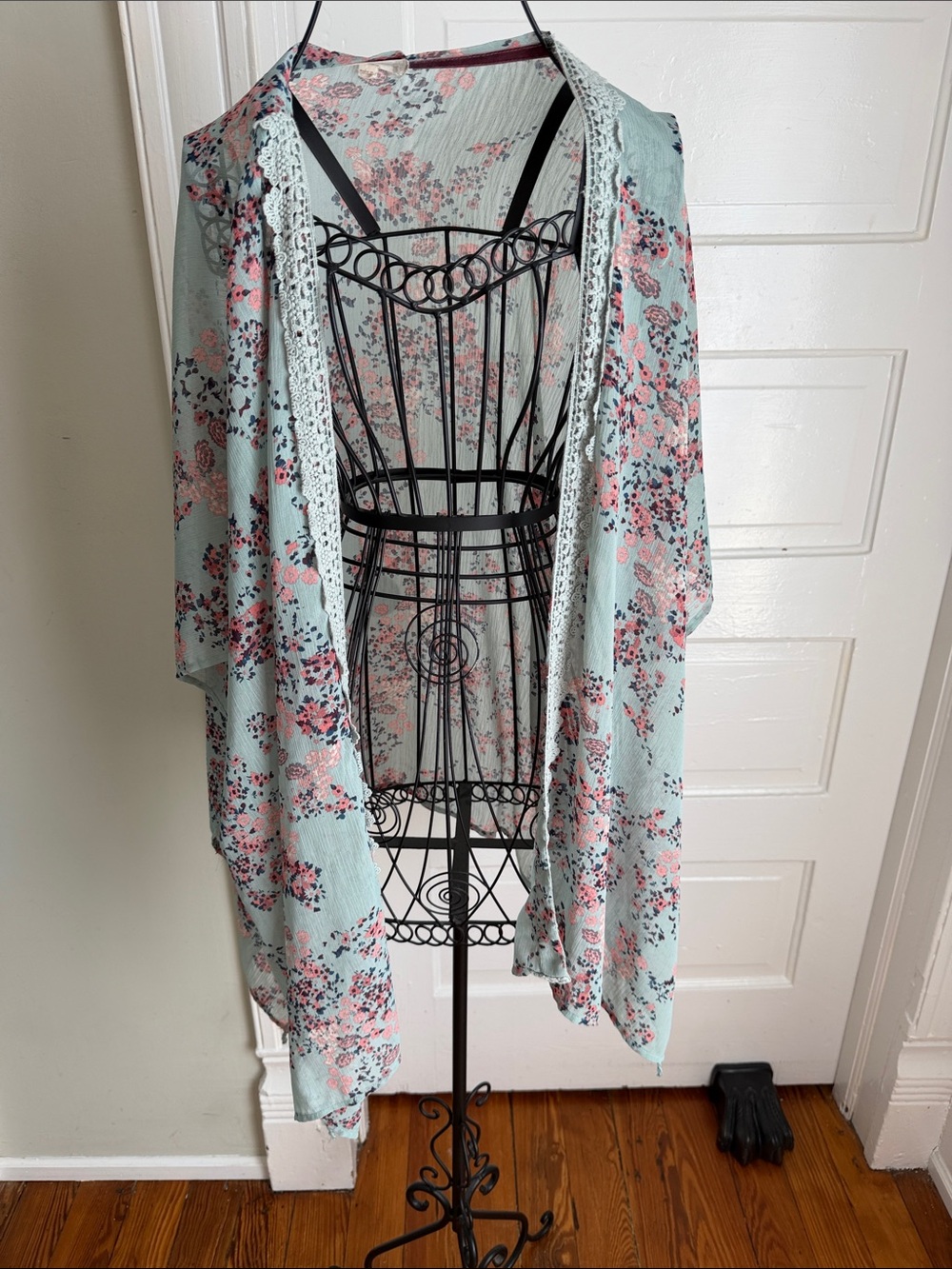 Altar'd State Mint and Pink Floral Lace-Trim Kimono